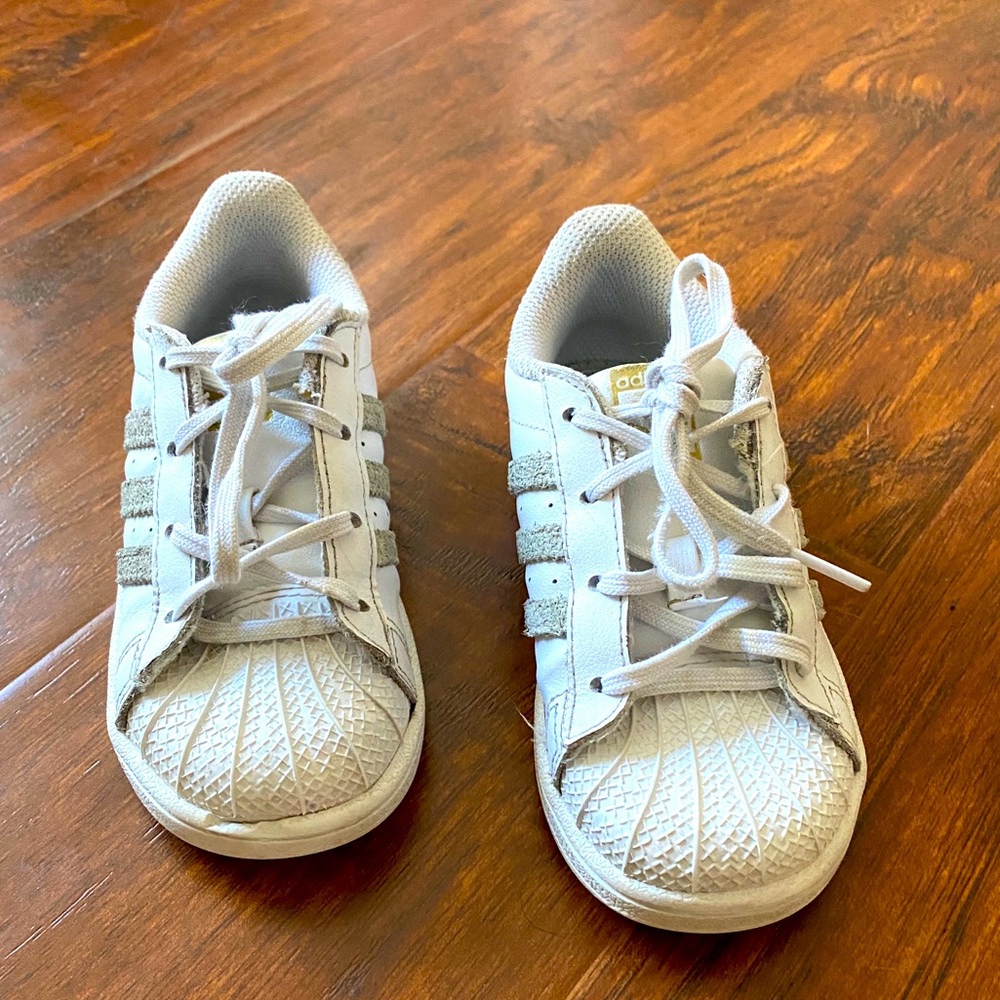 Adidas sneakers color white/ light green stripes